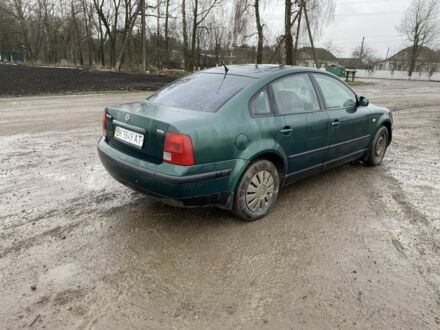 Фольксваген Пассат 1999 у Шепетовке на Automoto.ua Зелений Фольксваген Пассат, об'ємом двигуна 1.9 л та пробігом 3 тис. км за 2200 $, фото 1 на Automoto.ua
