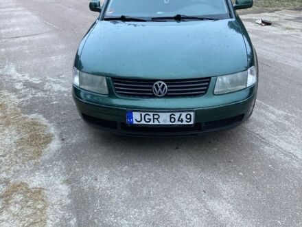 Зелений Фольксваген Пассат, об'ємом двигуна 0 л та пробігом 360 тис. км за 2150 $, фото 1 на Automoto.ua