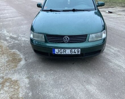 Зелений Фольксваген Пассат, об'ємом двигуна 0 л та пробігом 360 тис. км за 2150 $, фото 1 на Automoto.ua