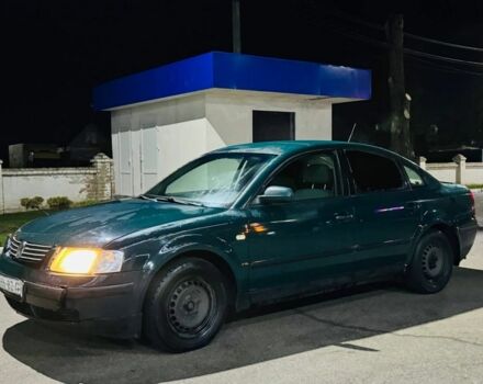 Зеленый Фольксваген Пассат, объемом двигателя 1.9 л и пробегом 321 тыс. км за 1250 $, фото 1 на Automoto.ua