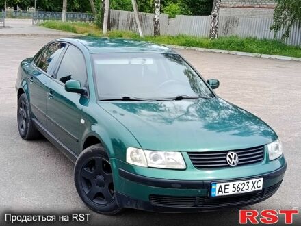 Фольксваген Пассат 2000 в Первомайском на Automoto.ua Зеленый Фольксваген Пассат, объемом двигателя 2.8 л и пробегом 0 тыс. км за 2950 $, фото 1 на Automoto.ua
