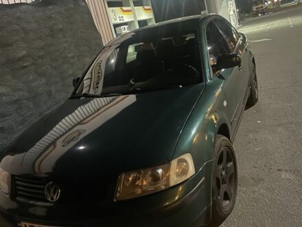 Зелений Фольксваген Пассат, об'ємом двигуна 2.8 л та пробігом 270 тис. км за 4200 $, фото 1 на Automoto.ua