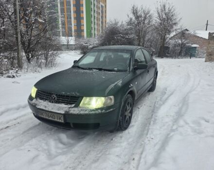 Зеленый Фольксваген Пассат, объемом двигателя 1.9 л и пробегом 420 тыс. км за 2800 $, фото 1 на Automoto.ua