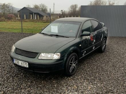 Зеленый Фольксваген Пассат, объемом двигателя 2 л и пробегом 200 тыс. км за 1550 $, фото 1 на Automoto.ua