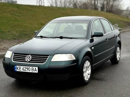 Зелений Фольксваген Пассат, об'ємом двигуна 1.6 л та пробігом 329 тис. км за 4600 $, фото 1 на Automoto.ua