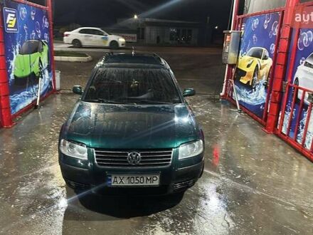 Зеленый Фольксваген Пассат, объемом двигателя 1.98 л и пробегом 294 тыс. км за 4200 $, фото 1 на Automoto.ua