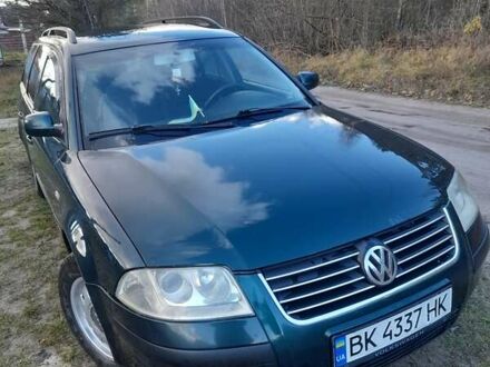 Зеленый Фольксваген Пассат, объемом двигателя 1.9 л и пробегом 377 тыс. км за 3615 $, фото 1 на Automoto.ua