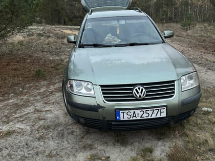 Зелений Фольксваген Пассат, об'ємом двигуна 1.9 л та пробігом 425 тис. км за 2200 $, фото 1 на Automoto.ua