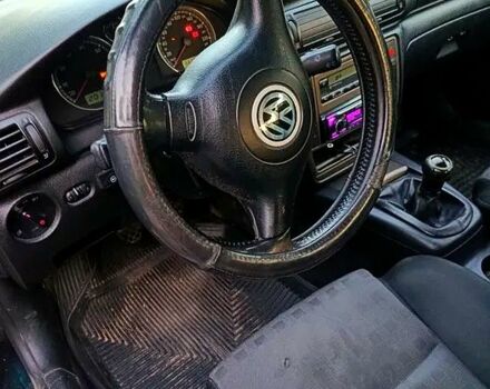 Зеленый Фольксваген Пассат, объемом двигателя 2 л и пробегом 344 тыс. км за 3500 $, фото 1 на Automoto.ua