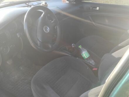 Зеленый Фольксваген Пассат, объемом двигателя 1.9 л и пробегом 389 тыс. км за 4300 $, фото 1 на Automoto.ua