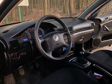Фольксваген Пассат 2002 в Виннице на Automoto.ua Зеленый Фольксваген Пассат, объемом двигателя 1.6 л и пробегом 211 тыс. км за 5300 $, фото 1 на Automoto.ua