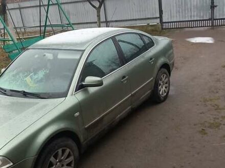 Фольксваген Пассат 2002 в Хмельнике на Automoto.ua Зеленый Фольксваген Пассат, объемом двигателя 1.78 л и пробегом 250 тыс. км за 4700 $, фото 1 на Automoto.ua