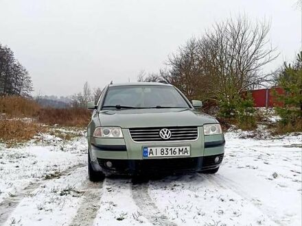 Зеленый Фольксваген Пассат, объемом двигателя 1.8 л и пробегом 385 тыс. км за 4200 $, фото 1 на Automoto.ua