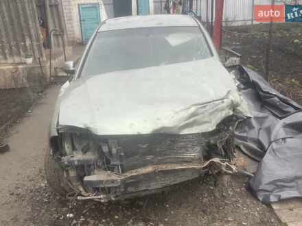 Зеленый Фольксваген Пассат, объемом двигателя 1.8 л и пробегом 300 тыс. км за 2200 $, фото 1 на Automoto.ua