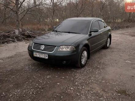 Зеленый Фольксваген Пассат, объемом двигателя 1.78 л и пробегом 396 тыс. км за 5350 $, фото 1 на Automoto.ua