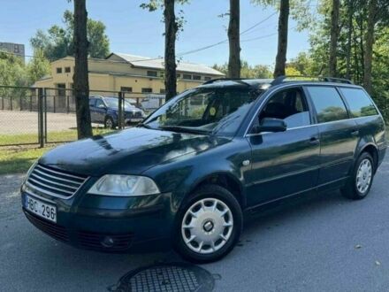 Фольксваген Пассат 2004 в Черткове на Automoto.ua Зеленый Фольксваген Пассат, объемом двигателя 1.9 л и пробегом 273 тыс. км за 1400 $, фото 1 на Automoto.ua