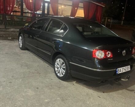 Зеленый Фольксваген Пассат, объемом двигателя 2 л и пробегом 275 тыс. км за 6500 $, фото 1 на Automoto.ua