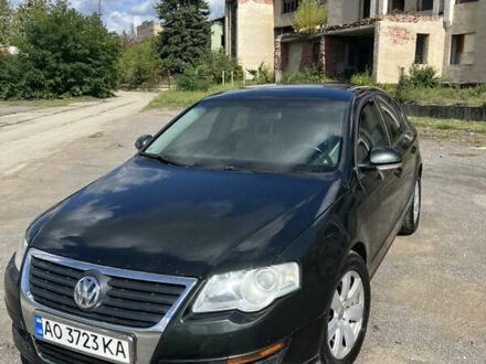 Фольксваген Пассат 2005 у Мукачеве на Automoto.ua Зелений Фольксваген Пассат, об'ємом двигуна 1.97 л та пробігом 370 тис. км за 6500 $, фото 1 на Automoto.ua