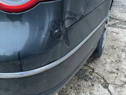 Зеленый Фольксваген Пассат, объемом двигателя 2 л и пробегом 327 тыс. км за 6000 $, фото 1 на Automoto.ua