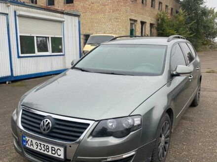 Зеленый Фольксваген Пассат, объемом двигателя 2 л и пробегом 190 тыс. км за 5800 $, фото 1 на Automoto.ua