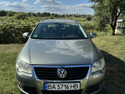 Фольксваген Пассат 2006 в Вишневом на Automoto.ua Зеленый Фольксваген Пассат, объемом двигателя 1.6 л и пробегом 194 тыс. км за 6500 $, фото 1 на Automoto.ua