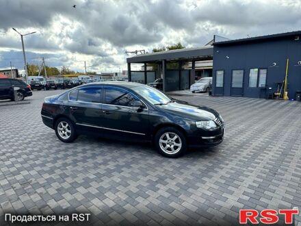 Зеленый Фольксваген Пассат, объемом двигателя 1.8 л и пробегом 306 тыс. км за 6400 $, фото 1 на Automoto.ua