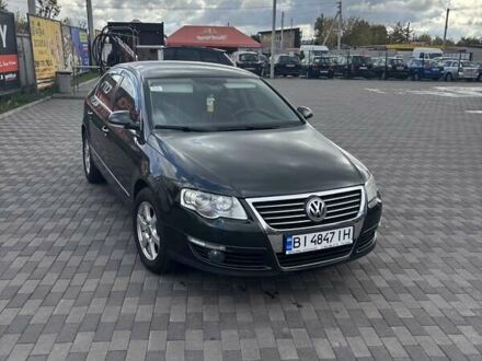 Зеленый Фольксваген Пассат, объемом двигателя 1.8 л и пробегом 306 тыс. км за 6400 $, фото 1 на Automoto.ua