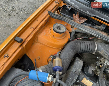 Помаранчевий Фольксваген Пассат, об'ємом двигуна 1.6 л та пробігом 288 тис. км за 1499 $, фото 22 на Automoto.ua