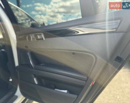 Фольксваген Фаетон 2009 в Малине на Automoto.ua Белый Фольксваген Фаетон, объемом двигателя 2.97 л и пробегом 300 тыс. км за 11900 $, фото 20 на Automoto.ua