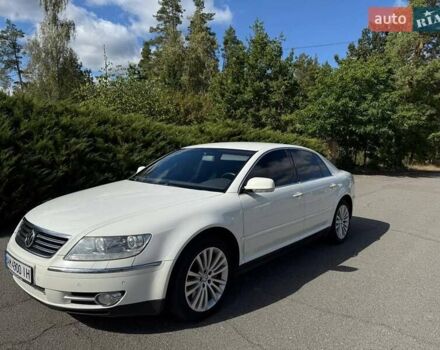 Фольксваген Фаетон 2009 в Малине на Automoto.ua Белый Фольксваген Фаетон, объемом двигателя 2.97 л и пробегом 300 тыс. км за 11900 $, фото 8 на Automoto.ua