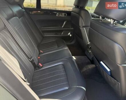 Фольксваген Фаетон 2009 в Малине на Automoto.ua Белый Фольксваген Фаетон, объемом двигателя 2.97 л и пробегом 300 тыс. км за 11900 $, фото 21 на Automoto.ua