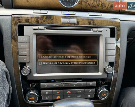 Фольксваген Фаетон 2013 в Львове на Automoto.ua Белый Фольксваген Фаетон, объемом двигателя 2.97 л и пробегом 245 тыс. км за 15950 $, фото 22 на Automoto.ua