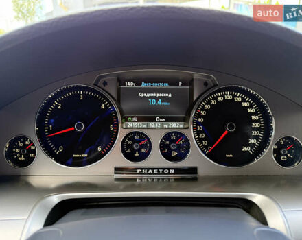 Фольксваген Фаетон 2013 в Львове на Automoto.ua Белый Фольксваген Фаетон, объемом двигателя 2.97 л и пробегом 245 тыс. км за 15950 $, фото 17 на Automoto.ua