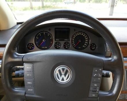 Черный Фольксваген Фаетон, объемом двигателя 3.2 л и пробегом 187 тыс. км за 10000 $, фото 4 на Automoto.ua