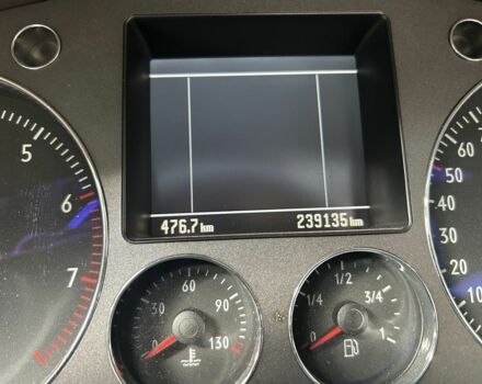 Чорний Фольксваген Фаєтон, об'ємом двигуна 4.2 л та пробігом 239 тис. км за 5900 $, фото 8 на Automoto.ua