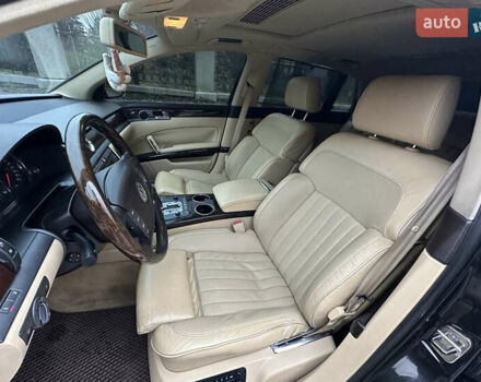 Чорний Фольксваген Фаєтон, об'ємом двигуна 5 л та пробігом 272 тис. км за 6700 $, фото 27 на Automoto.ua