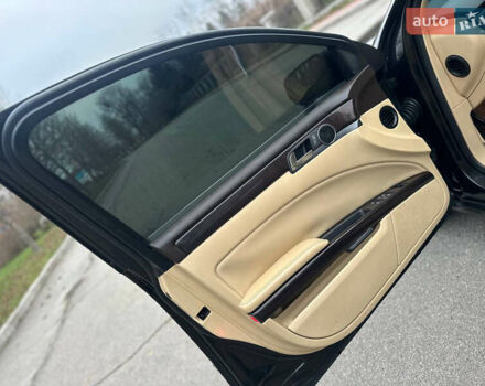 Чорний Фольксваген Фаєтон, об'ємом двигуна 5 л та пробігом 272 тис. км за 6700 $, фото 28 на Automoto.ua