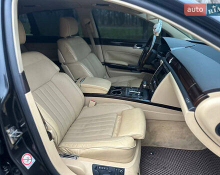 Чорний Фольксваген Фаєтон, об'ємом двигуна 5 л та пробігом 272 тис. км за 6700 $, фото 36 на Automoto.ua