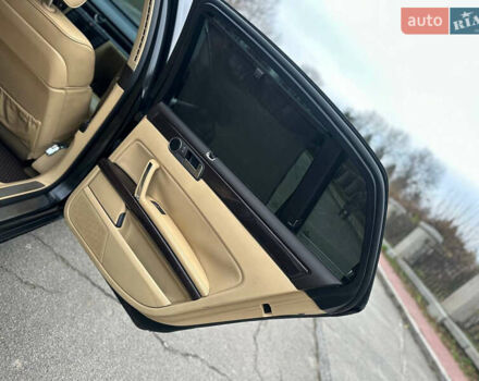 Чорний Фольксваген Фаєтон, об'ємом двигуна 5 л та пробігом 272 тис. км за 6700 $, фото 33 на Automoto.ua