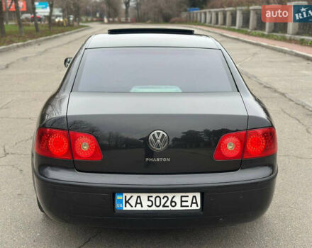 Чорний Фольксваген Фаєтон, об'ємом двигуна 5 л та пробігом 272 тис. км за 6700 $, фото 8 на Automoto.ua