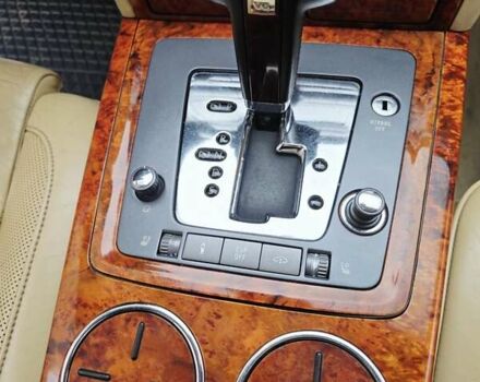 Чорний Фольксваген Фаєтон, об'ємом двигуна 3.2 л та пробігом 220 тис. км за 5200 $, фото 25 на Automoto.ua