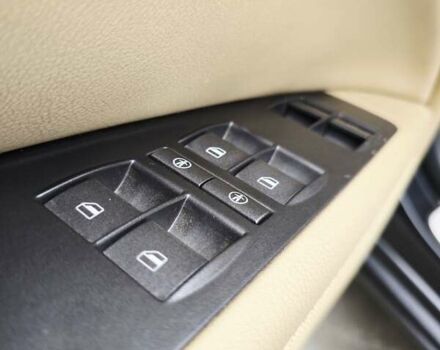 Чорний Фольксваген Фаєтон, об'ємом двигуна 3.2 л та пробігом 220 тис. км за 5200 $, фото 30 на Automoto.ua