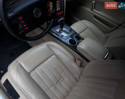 Черный Фольксваген Фаетон, объемом двигателя 3 л и пробегом 247 тыс. км за 6900 $, фото 10 на Automoto.ua