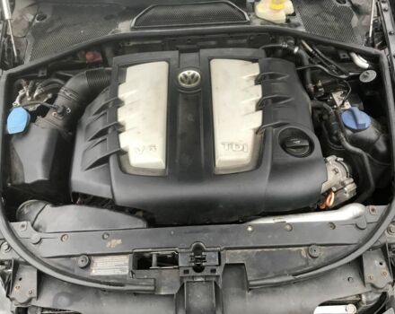 Черный Фольксваген Фаетон, объемом двигателя 3 л и пробегом 311 тыс. км за 6500 $, фото 16 на Automoto.ua