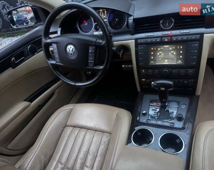 Черный Фольксваген Фаетон, объемом двигателя 3 л и пробегом 247 тыс. км за 6900 $, фото 12 на Automoto.ua