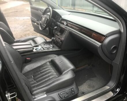 Черный Фольксваген Фаетон, объемом двигателя 3 л и пробегом 311 тыс. км за 6500 $, фото 12 на Automoto.ua