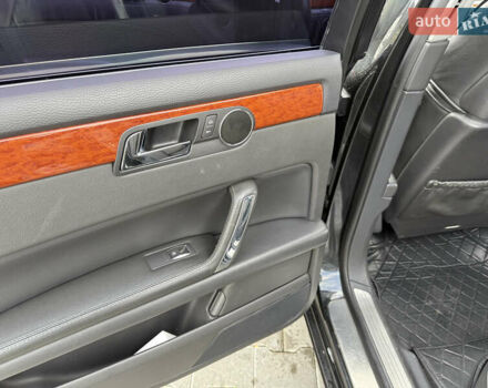 Черный Фольксваген Фаетон, объемом двигателя 2.97 л и пробегом 220 тыс. км за 10800 $, фото 5 на Automoto.ua