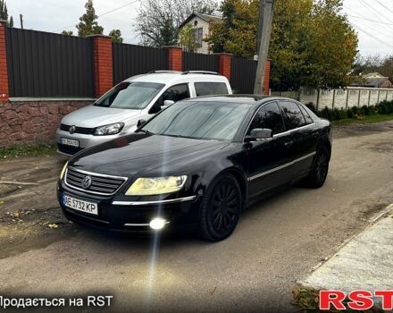Черный Фольксваген Фаетон, объемом двигателя 3 л и пробегом 200 тыс. км за 8500 $, фото 1 на Automoto.ua