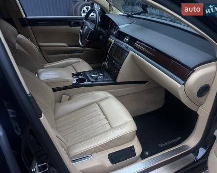 Черный Фольксваген Фаетон, объемом двигателя 3 л и пробегом 247 тыс. км за 6900 $, фото 13 на Automoto.ua