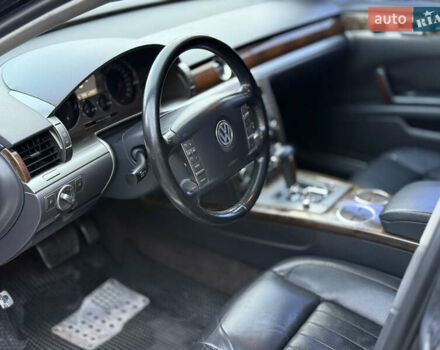 Черный Фольксваген Фаетон, объемом двигателя 2.97 л и пробегом 285 тыс. км за 9500 $, фото 16 на Automoto.ua